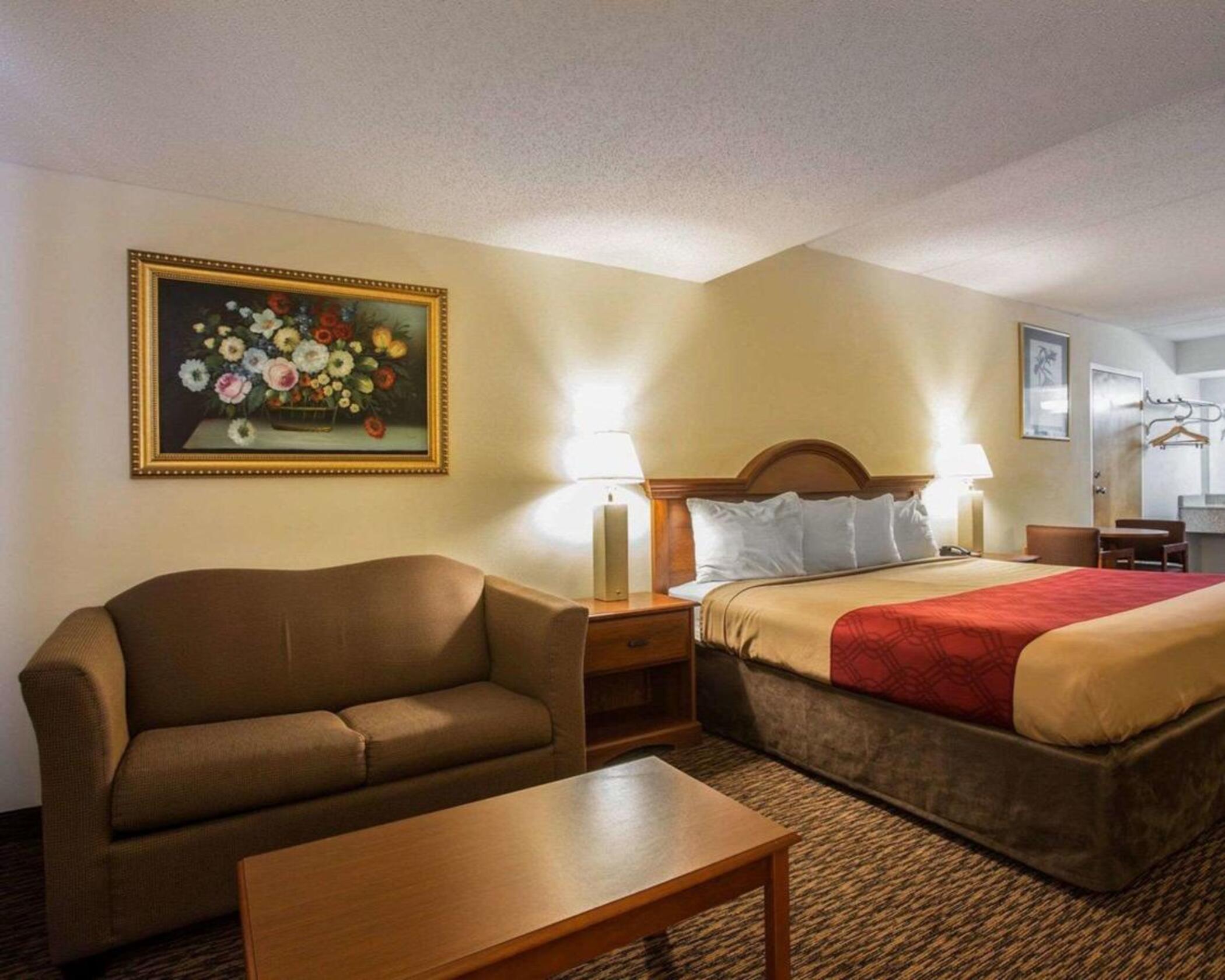 Econo Lodge Inn & Suites Lugoff Exterior photo